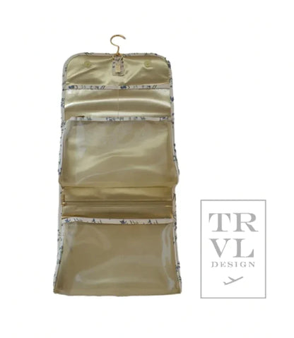 TRVL Hanging Toilety Case in Provence